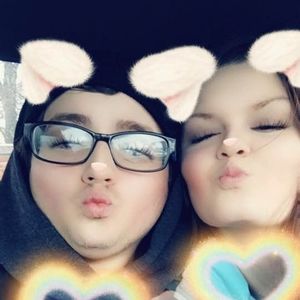 Meet your Posher, Levi